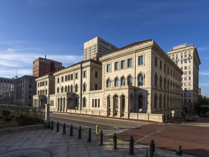 Richmond Federal Appeals Court and skyline